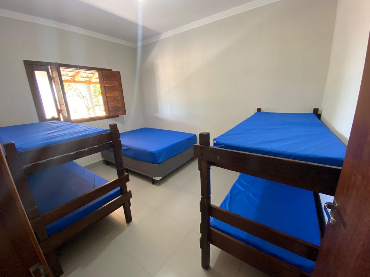 Quarto com camas e beliche